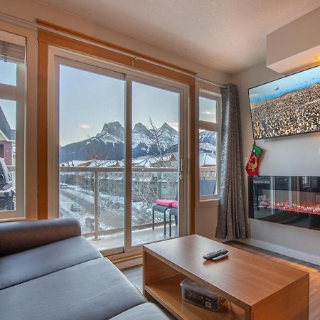 Mountain View 2 Bedroom Condo - Wt Top Floor-401 Canmore Exterior foto