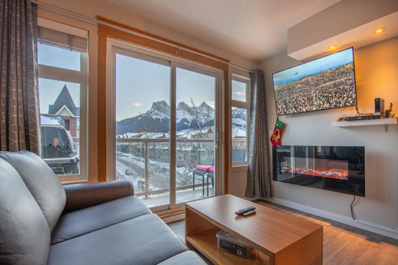 Mountain View 2 Bedroom Condo - Wt Top Floor-401 Canmore Exterior foto